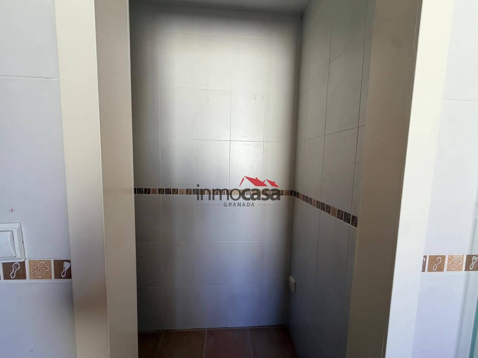 2 bedroom Flat for rent in Peligros with garage - € 650 (Ref: 10003813)