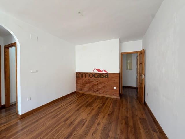 2 bedroom Flat for rent in Peligros with garage - € 650 (Ref: 10003813)