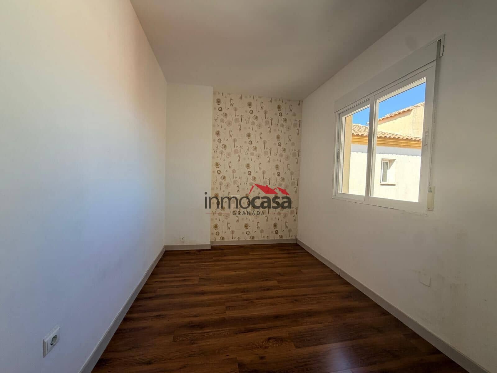 2 bedroom Flat for rent in Peligros with garage - € 650 (Ref: 10003813)