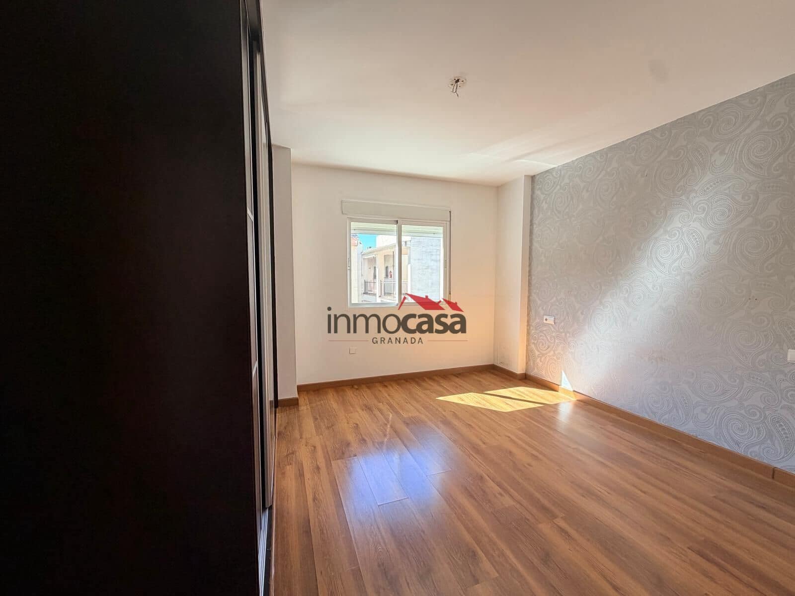 2 bedroom Flat for rent in Peligros with garage - € 650 (Ref: 10003813)