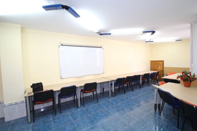 Local Comercial de 3 habitaciones en Gabia Grande, Las Gabias en venta - 99.000 € (Ref: 10005743)