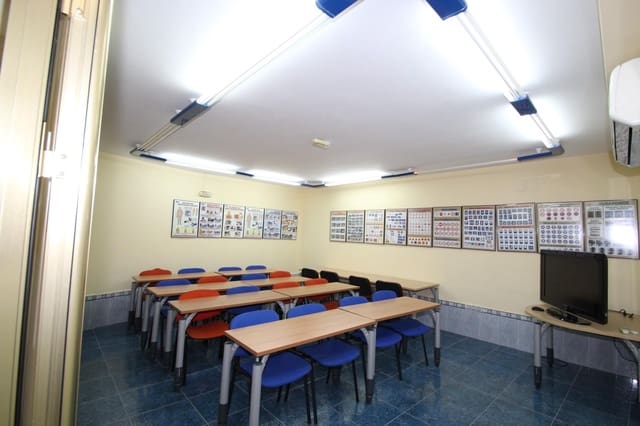 Local Comercial de 3 habitaciones en Gabia Grande, Las Gabias en venta - 99.000 € (Ref: 10005743)