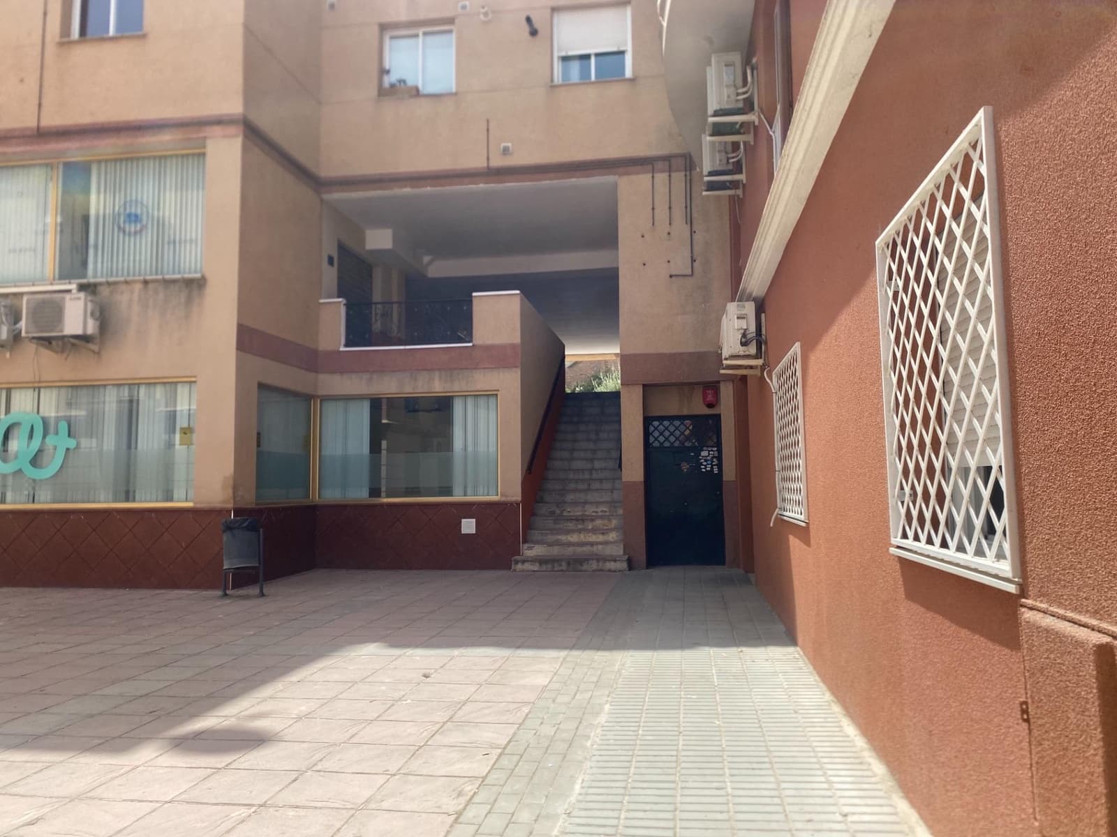 3 soveværelse Erhverv til salg i Las Gabias - € 99.000 (Ref: 10005743)