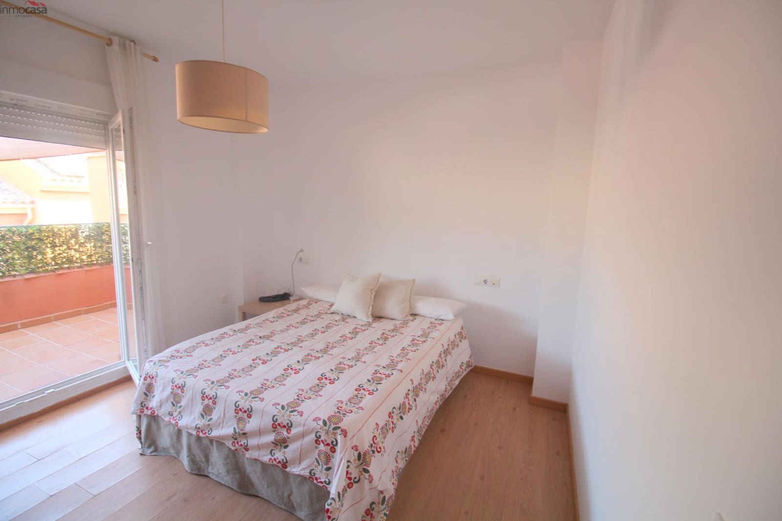 Ático de 2 habitaciones en Alhendín en alquiler con garaje - 700 € (Ref: 10009217)
