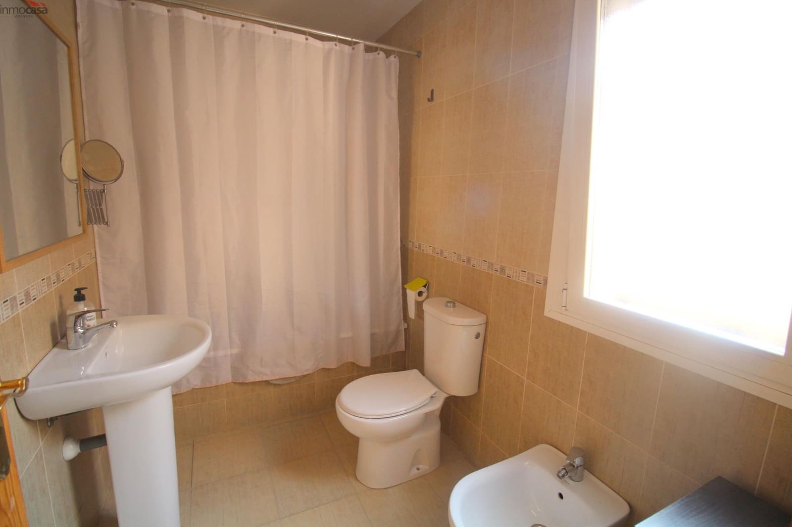 Ático de 2 habitaciones en Alhendín en alquiler con garaje - 700 € (Ref: 10009217)