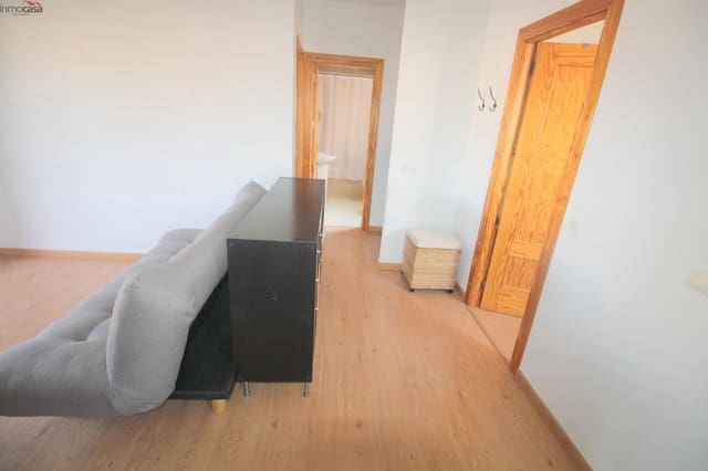Ático de 2 habitaciones en Alhendín en alquiler con garaje - 700 € (Ref: 10009217)