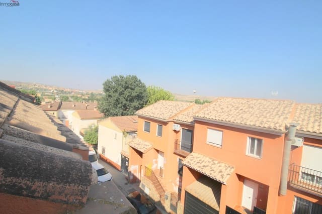 Ático de 2 habitaciones en Alhendín en alquiler con garaje - 700 € (Ref: 10009217)