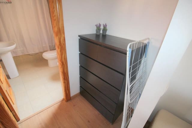 Ático de 2 habitaciones en Alhendín en alquiler con garaje - 700 € (Ref: 10009217)