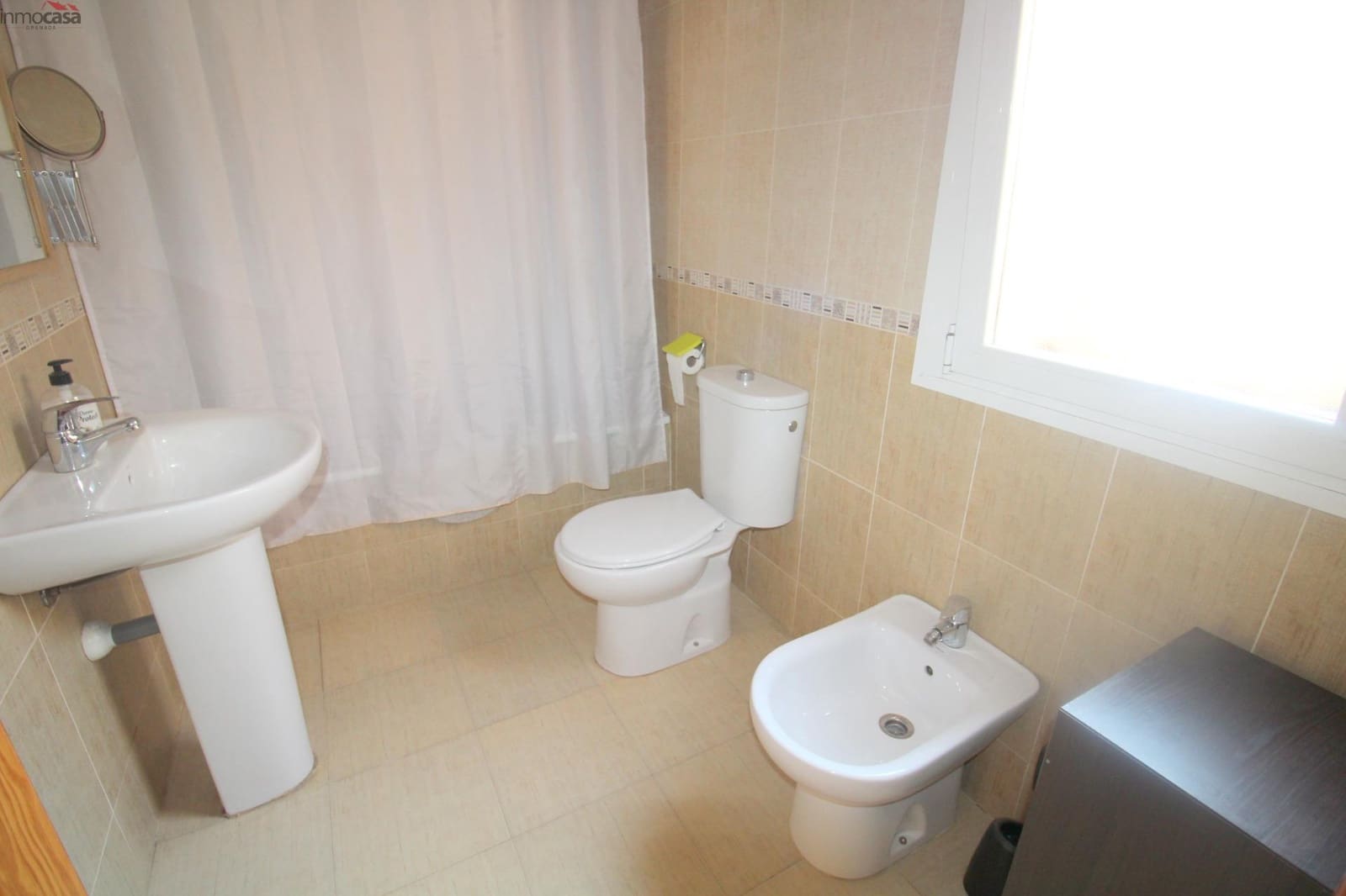 Ático de 2 habitaciones en Alhendín en alquiler con garaje - 700 € (Ref: 10009217)