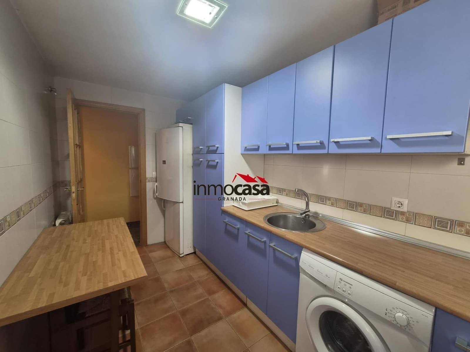 2 sovrum Lägenhet att hyra i Armilla - 700 € (Ref: 10009220)