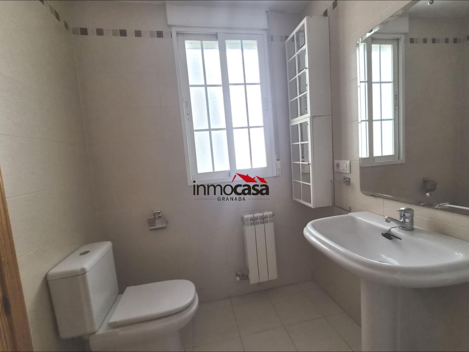 2 sovrum Lägenhet att hyra i Armilla - 700 € (Ref: 10009220)
