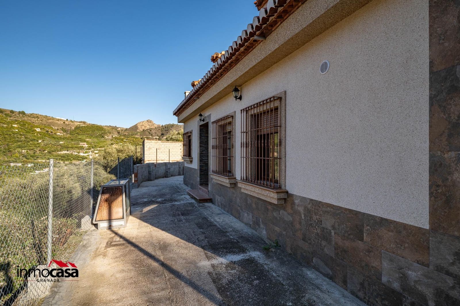 2 chambre Villa/Maison à vendre à Guajar Fondon avec garage - 175 000 € (Ref: 10015700)