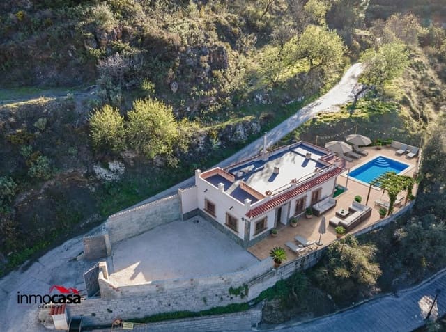 2 chambre Villa/Maison à vendre à Guajar Fondon, Los Guajares avec garage - 175 000 € (Ref: 10015700)