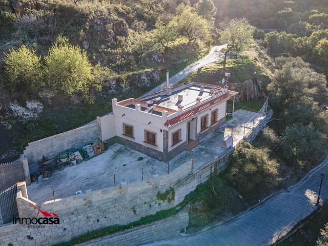 2 chambre Villa/Maison à vendre à Guajar Fondon, Los Guajares avec garage - 175 000 € (Ref: 10015700)