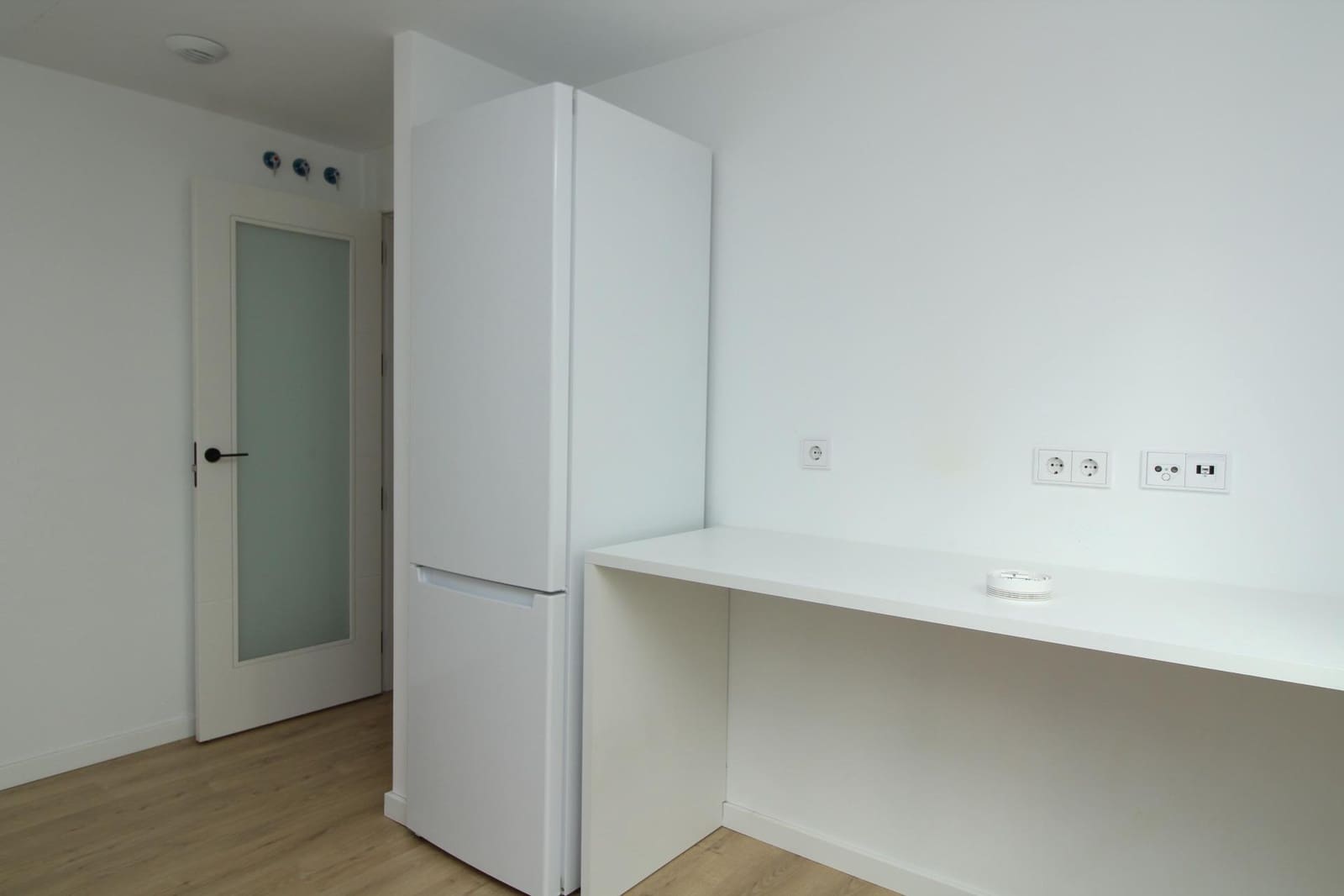 2 Zimmer Wohnung zu vermieten in Granada Stadt mit Pool Garage - 1.250 € (Ref: 10025843)