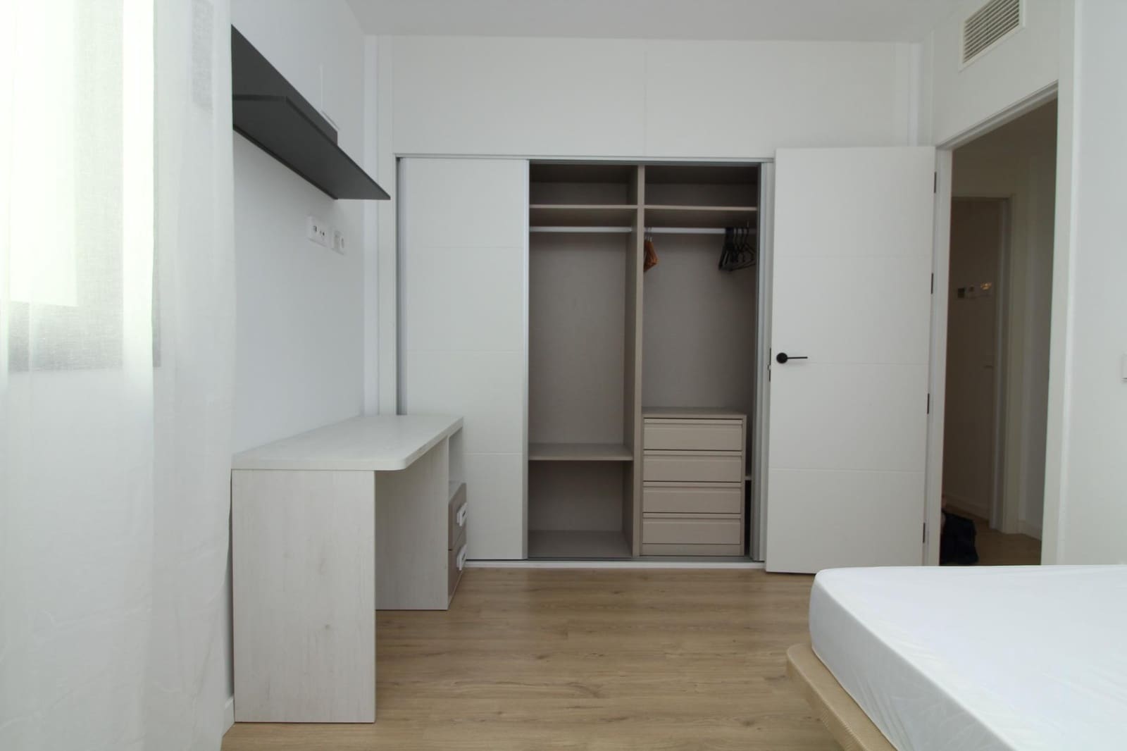 2 Zimmer Wohnung zu vermieten in Granada Stadt mit Pool Garage - 1.250 € (Ref: 10025843)