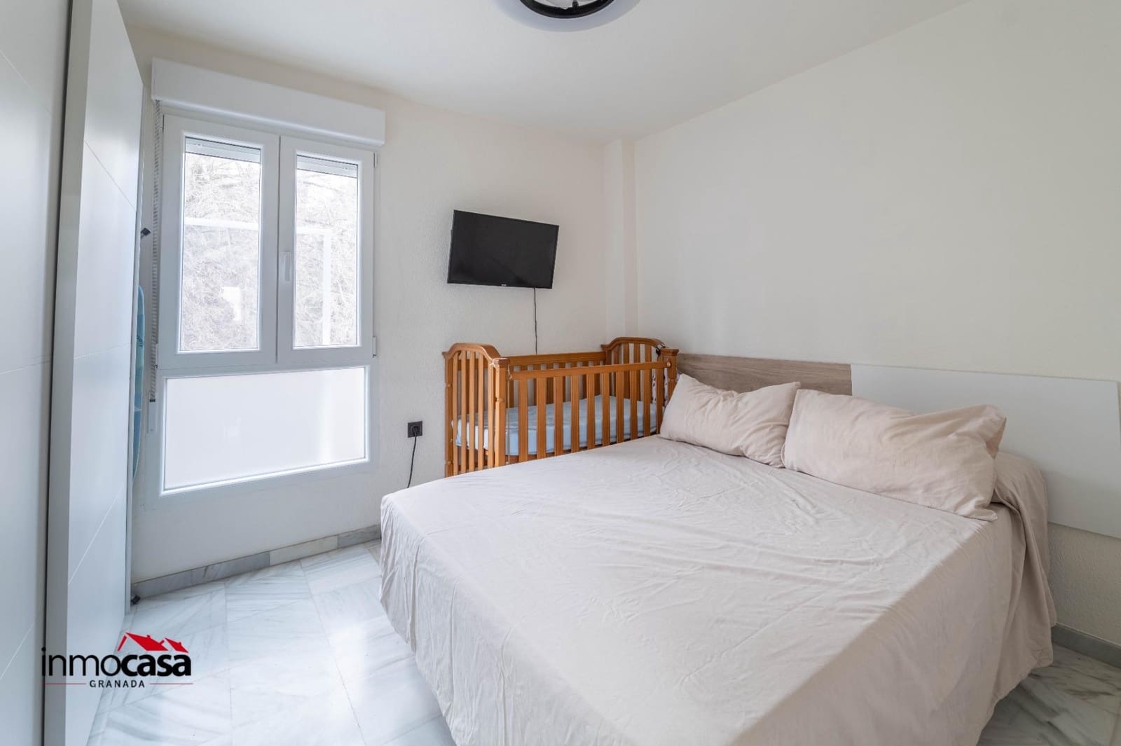 2 bedroom Flat for sale in Cenes de la Vega with garage - € 129,900 (Ref: 10041253)