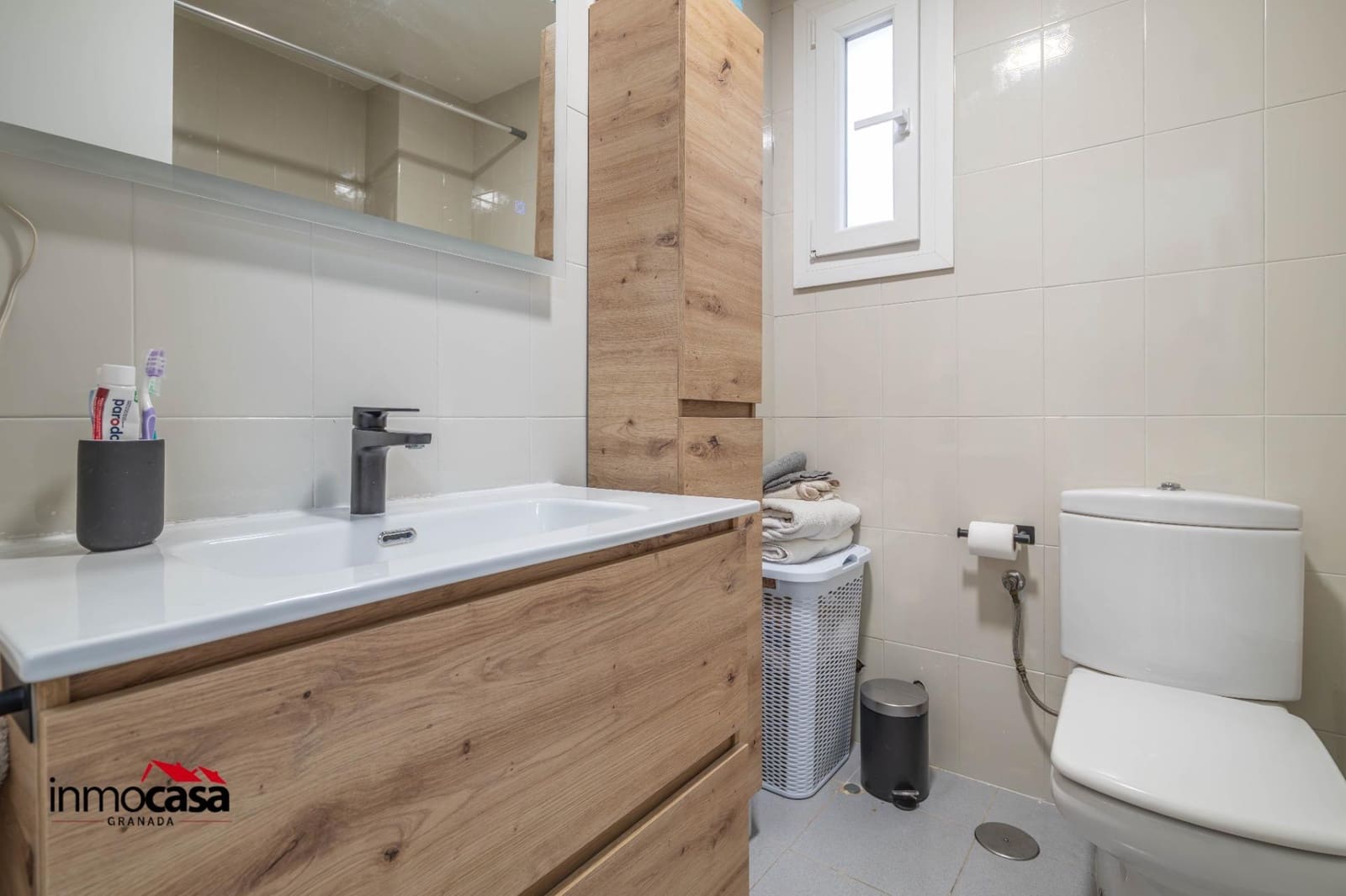 2 bedroom Flat for sale in Cenes de la Vega with garage - € 129,900 (Ref: 10041253)