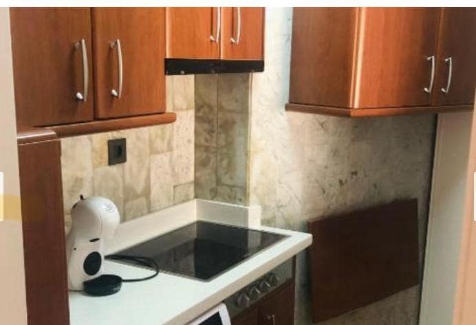1 soverom Leilighet til leie i Granada by med garasje - € 850 (Ref: 10044961)