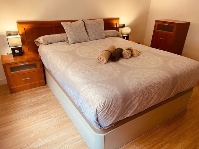 Piso de 1 habitación en Granada ciudad en alquiler con garaje - 850 € (Ref: 10044961)