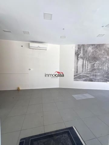 Local Comercial de 1 habitación en Zaidin, Granada ciudad en alquiler - 900 € (Ref: 10047475)