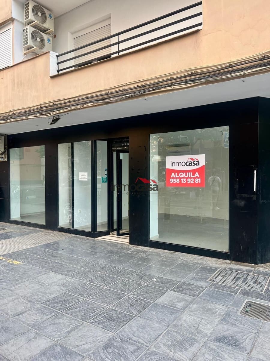 Local Comercial de 1 habitación en Granada ciudad en alquiler - 900 € (Ref: 10047475)