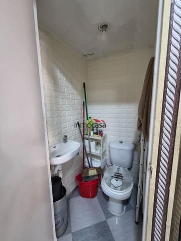 Local Comercial en Armilla en alquiler - 600 € (Ref: 10047477)