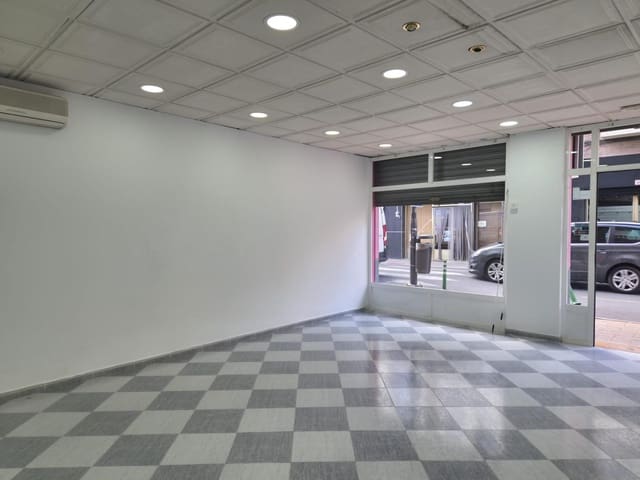 Comercial para arrendar em Armilla - 600 € (Ref: 10047477)