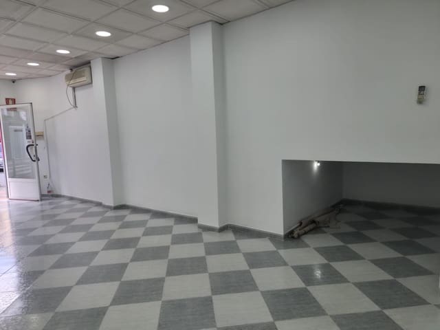 Comercial para arrendar em Armilla - 600 € (Ref: 10047477)