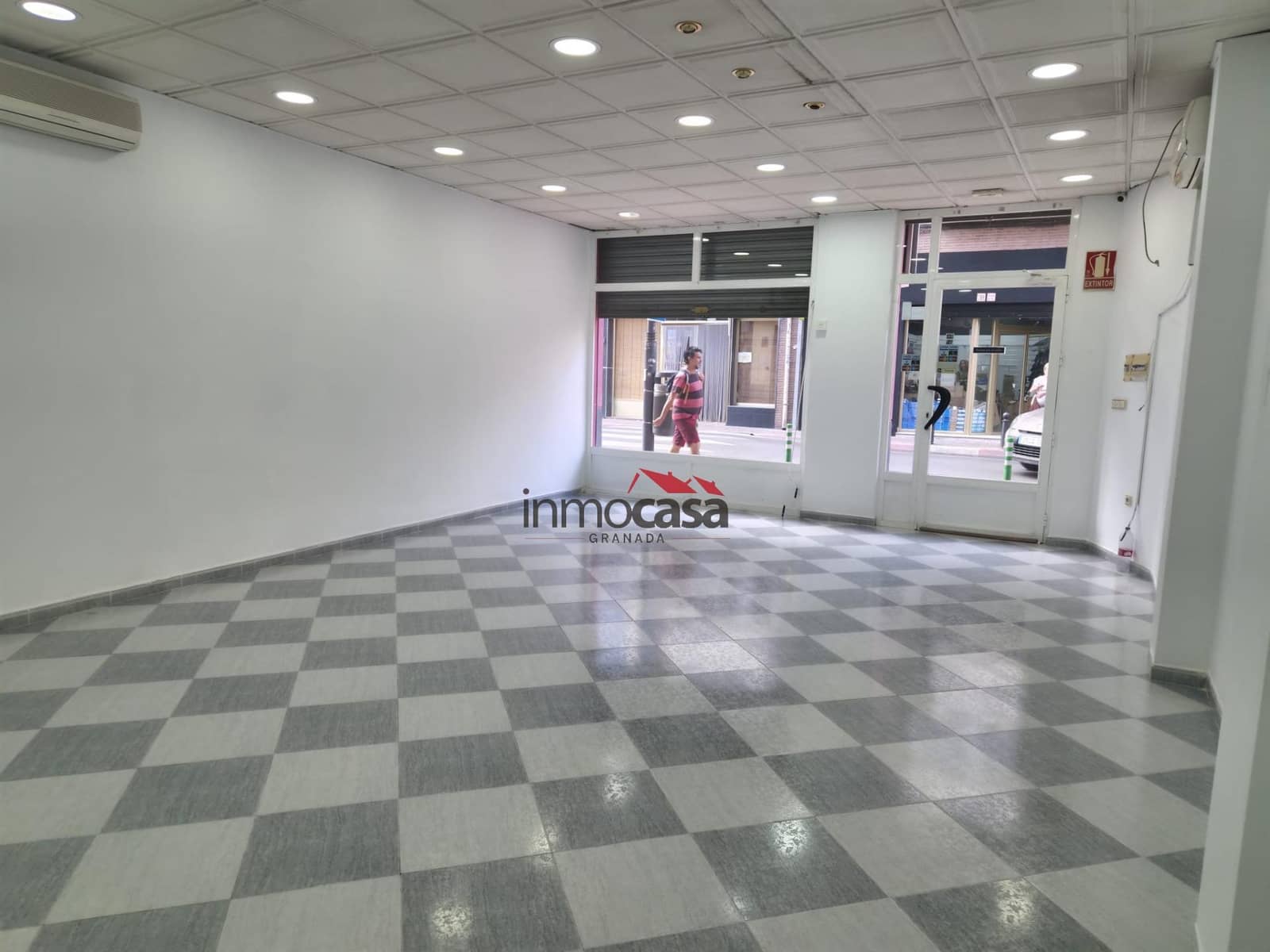 Commercial for rent in Armilla - € 600 (Ref: 10047477)
