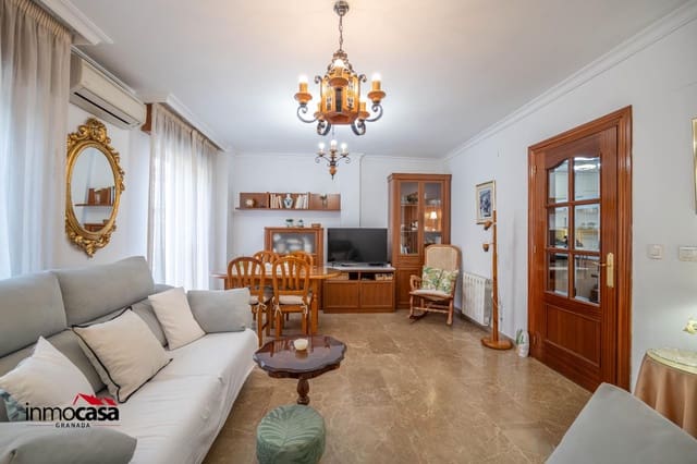 3 chambre Villa/Maison Mitoyenne à vendre à Cúllar Vega - 184 500 € (Ref: 10059298)