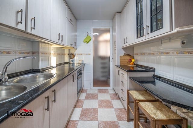 3 chambre Villa/Maison Mitoyenne à vendre à Cúllar Vega - 184 500 € (Ref: 10059298)