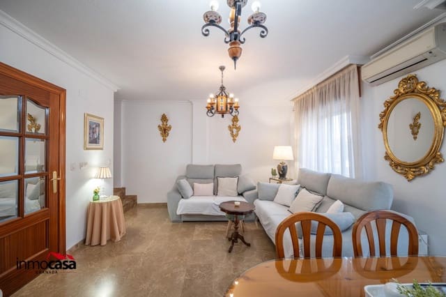 3 chambre Villa/Maison Mitoyenne à vendre à Cúllar Vega - 184 500 € (Ref: 10059298)