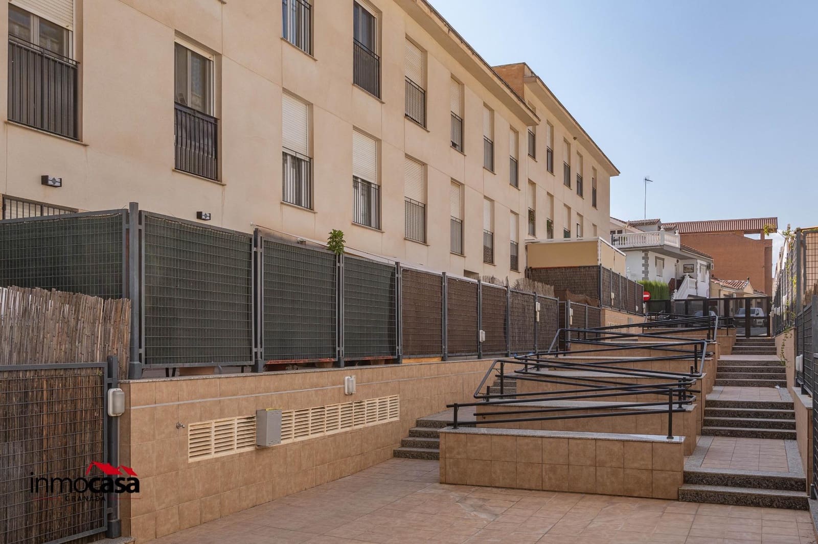 2 slaapkamer Flat te koop in Las Gabias met garage - € 138.000 (Ref: 10062143)