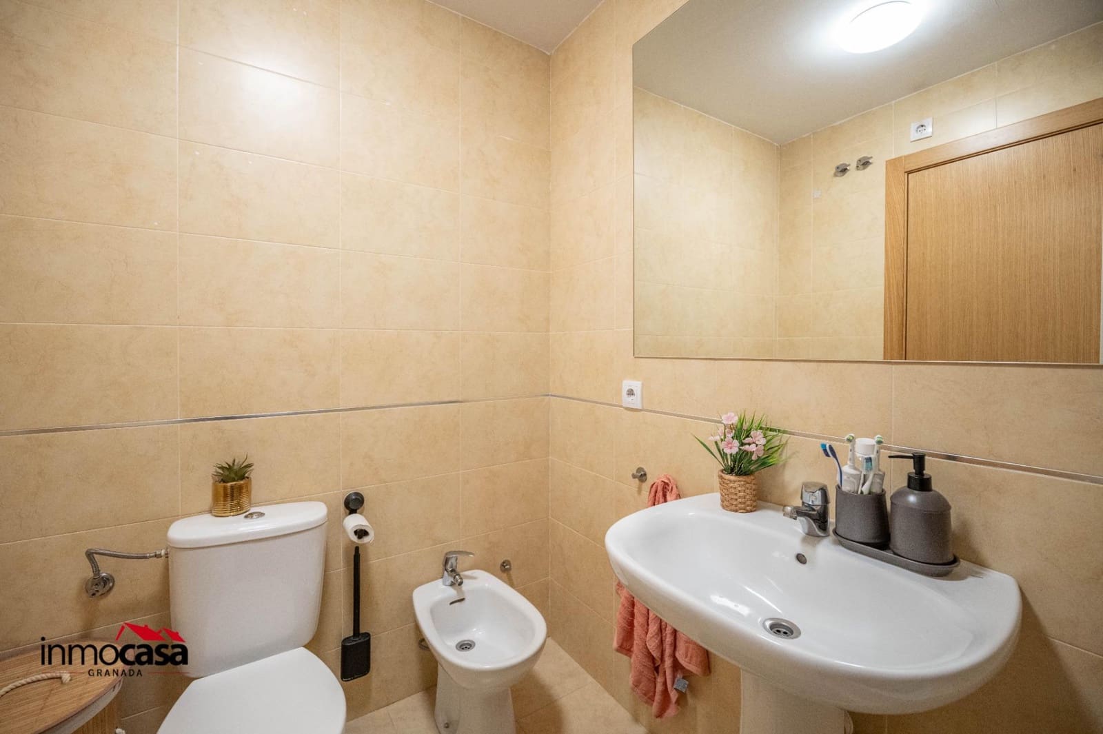 2 slaapkamer Flat te koop in Las Gabias met garage - € 138.000 (Ref: 10062143)