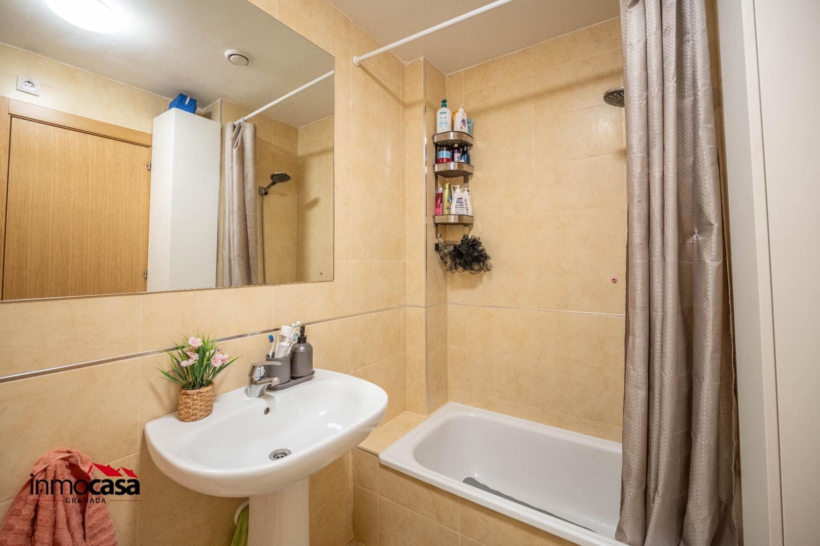 2 slaapkamer Flat te koop in Las Gabias met garage - € 138.000 (Ref: 10062143)