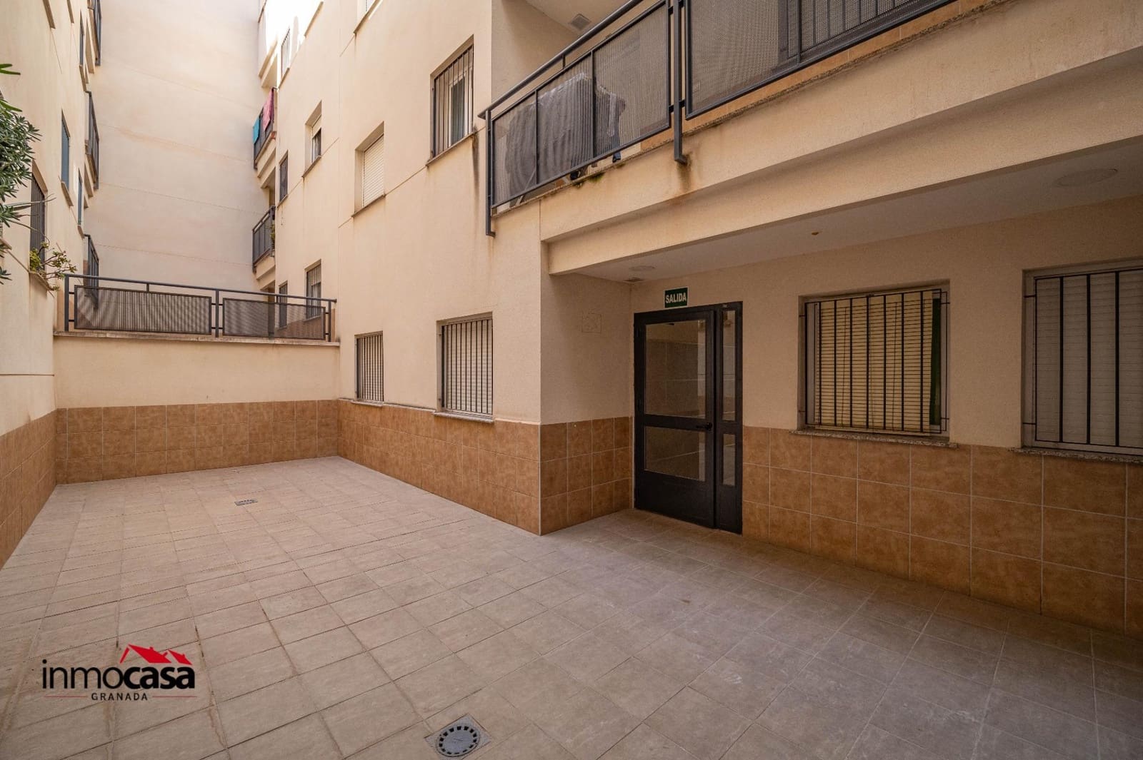 2 slaapkamer Flat te koop in Las Gabias met garage - € 138.000 (Ref: 10062143)