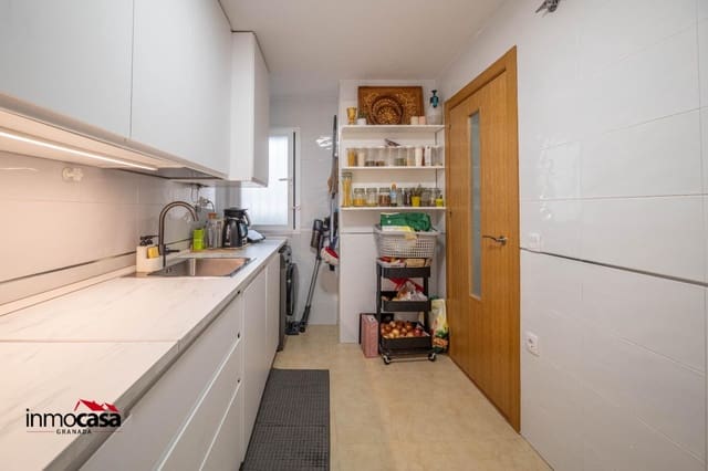 Piso de 2 habitaciones en Las Gabias en venta con garaje - 138.000 € (Ref: 10062143)