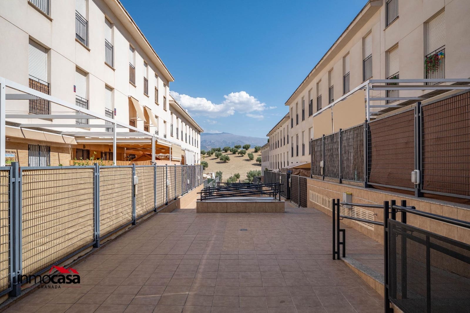 2 slaapkamer Flat te koop in Las Gabias met garage - € 138.000 (Ref: 10062143)