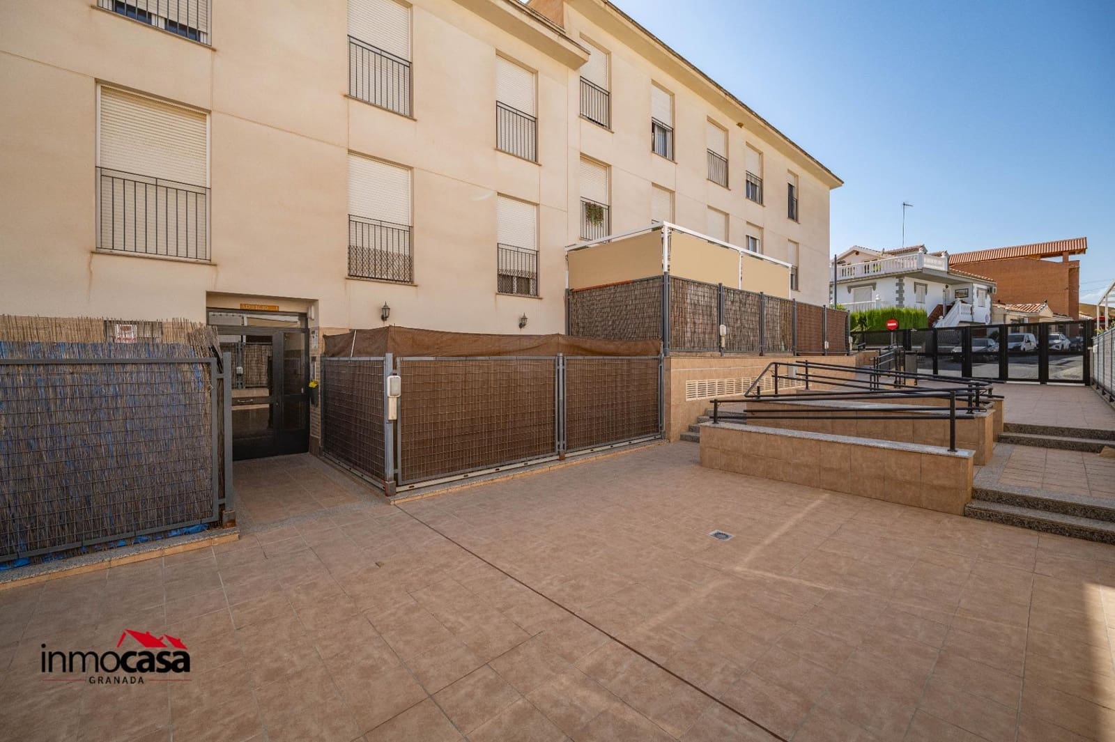 2 slaapkamer Flat te koop in Las Gabias met garage - € 138.000 (Ref: 10062143)