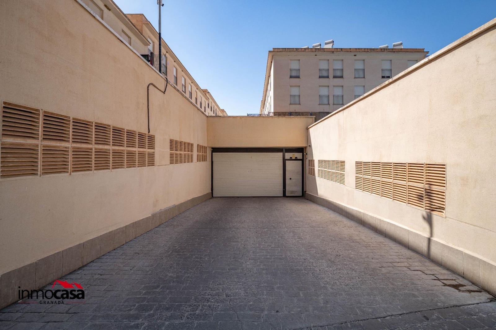 2 slaapkamer Flat te koop in Las Gabias met garage - € 138.000 (Ref: 10062143)