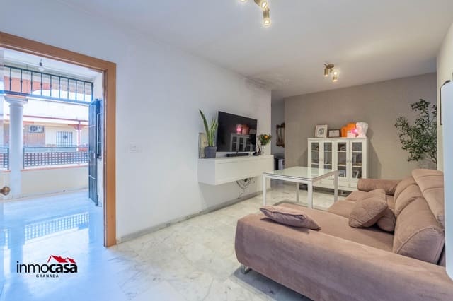 Appartement de 2 chambres à louer à Churriana de la Vega avec garage - 750 € (Ref: 10076557)