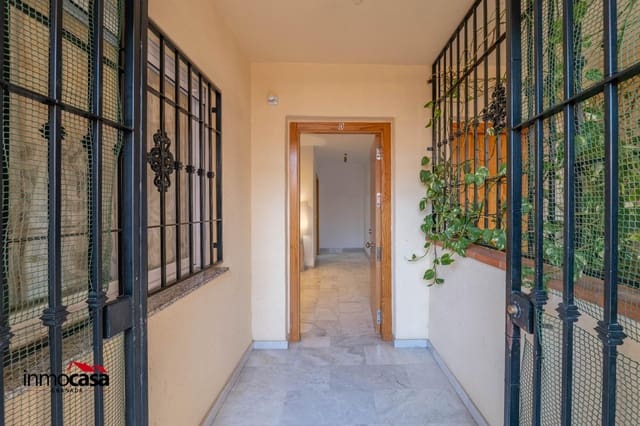 Appartement de 2 chambres à louer à Churriana de la Vega avec garage - 750 € (Ref: 10076557)