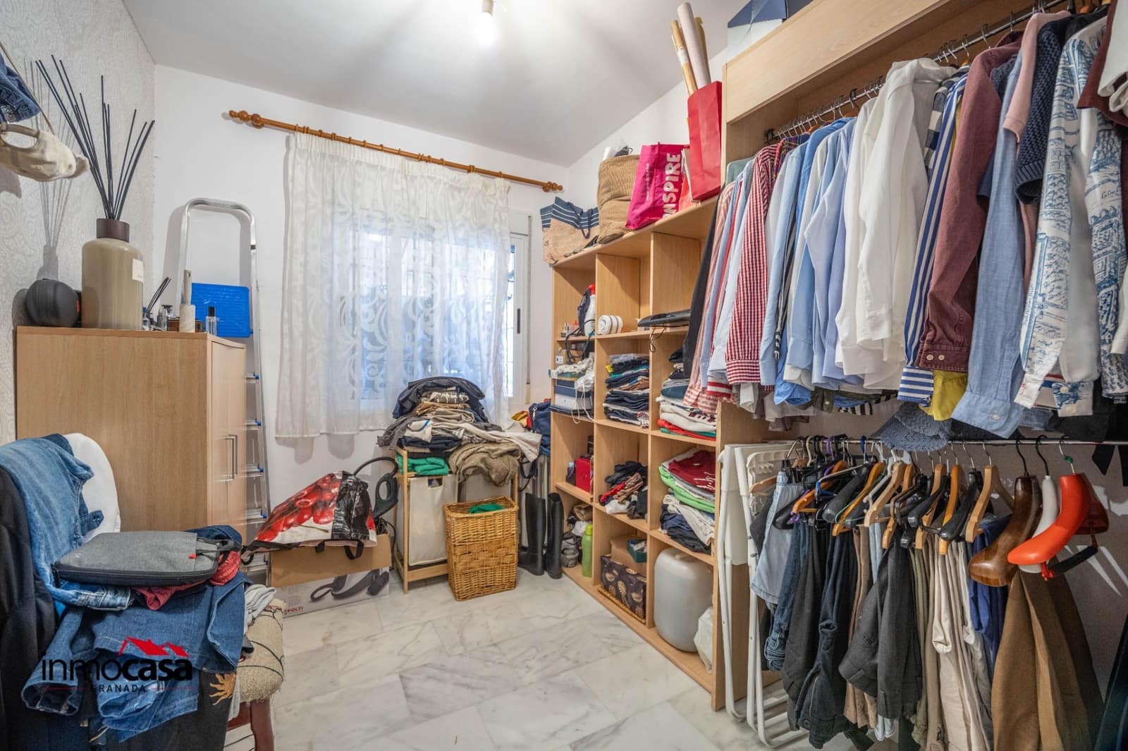 Appartement de 2 chambres à louer à Churriana de la Vega avec garage - 750 € (Ref: 10076557)