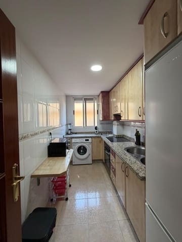 2 slaapkamer Penthouse te huur in Ogíjares - € 700 (Ref: 10086340)