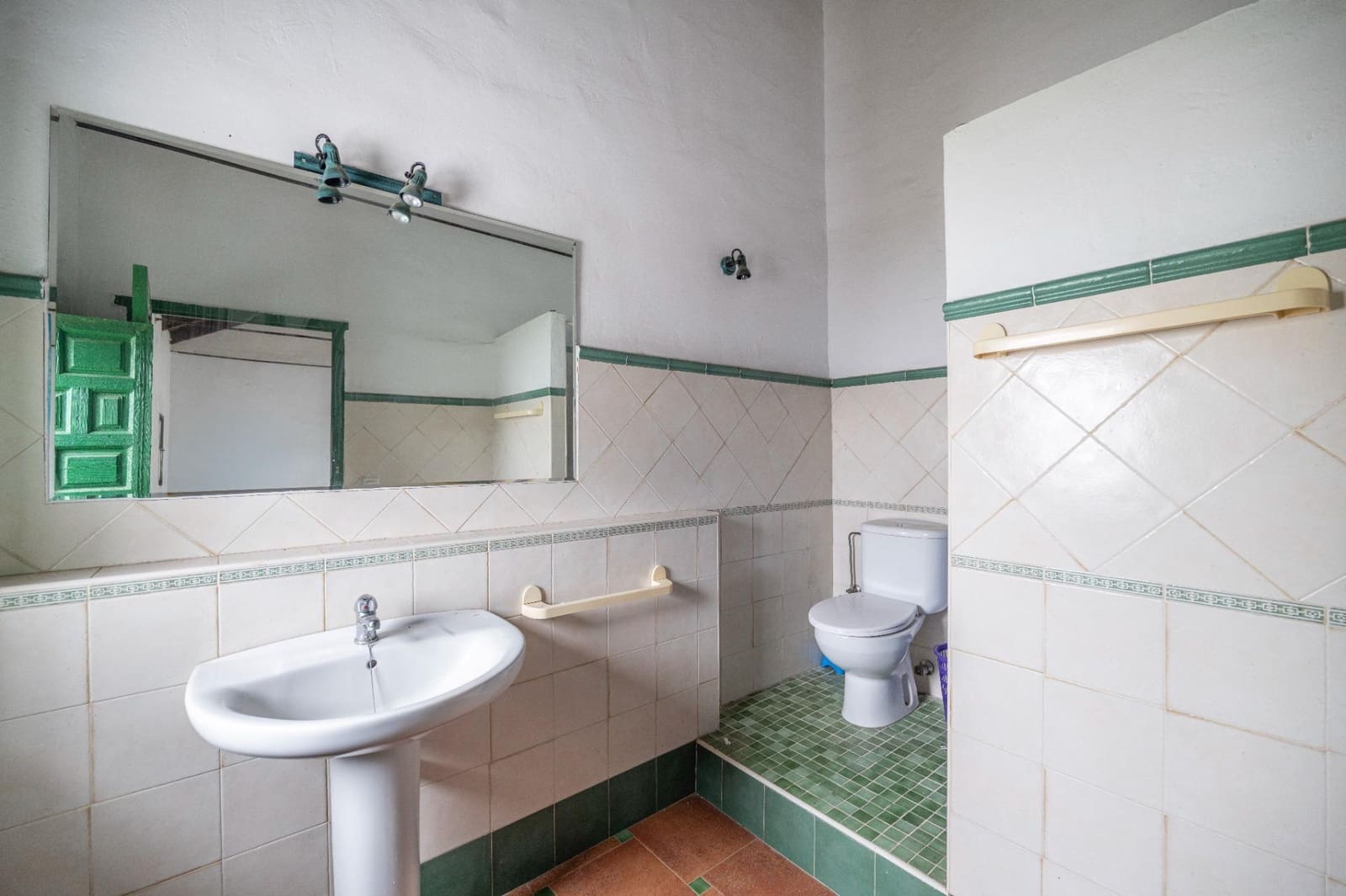 7 Zimmer Finca/Landgut zu verkaufen in Salar mit Garage - 380.000 € (Ref: 10086342)