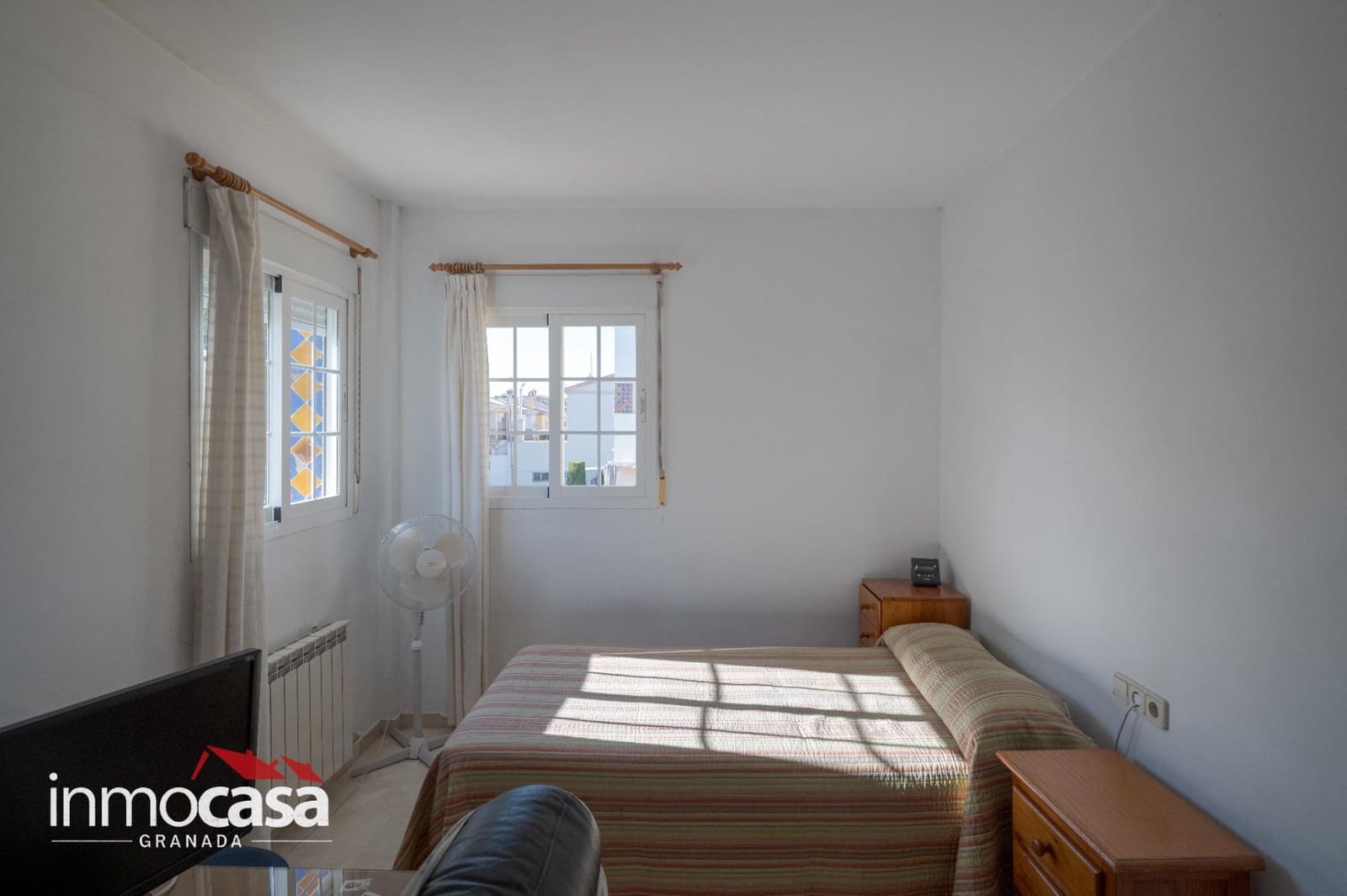 5 bedroom Villa for sale in Peligros with pool - € 434,900 (Ref: 10094854)