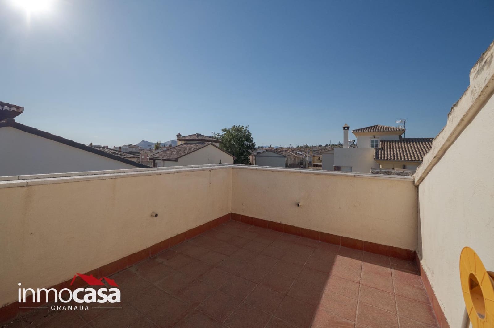 5 bedroom Villa for sale in Peligros with pool - € 434,900 (Ref: 10094854)