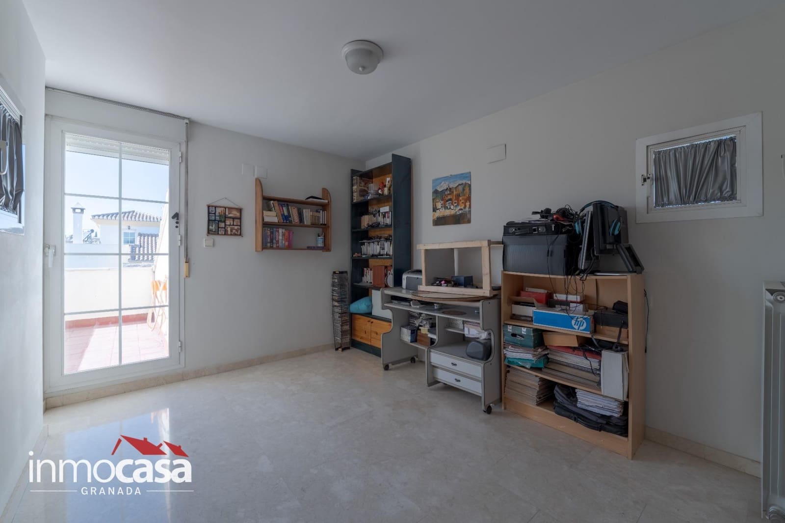 5 bedroom Villa for sale in Peligros with pool - € 434,900 (Ref: 10094854)
