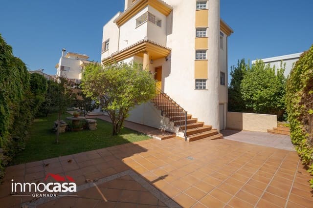 5 bedroom Villa for sale in Peligros - € 434,900 (Ref: 10094854)